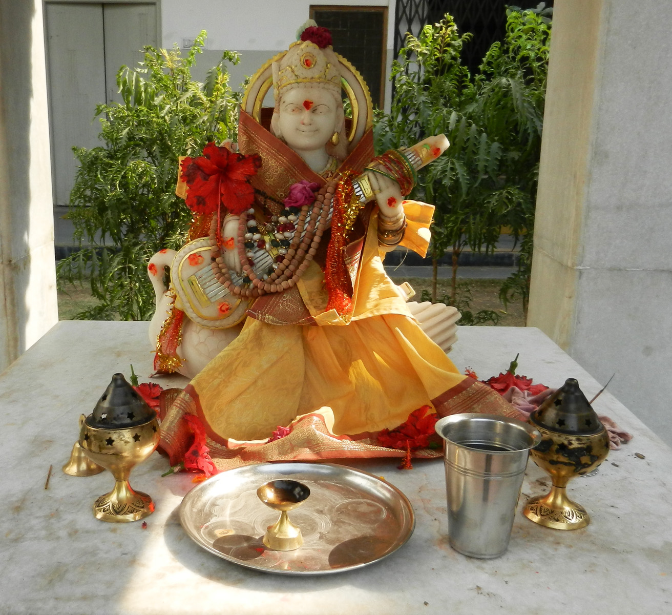 homealtar1